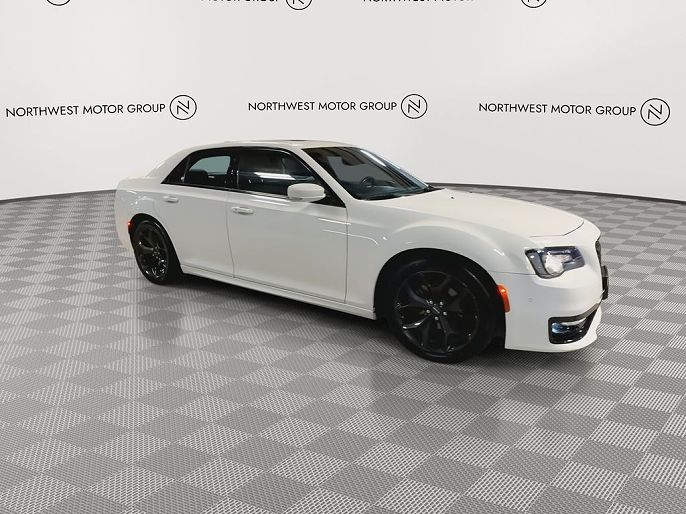 2022 Chrysler 300