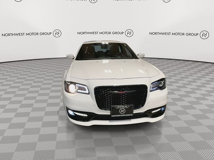 2022 Chrysler 300