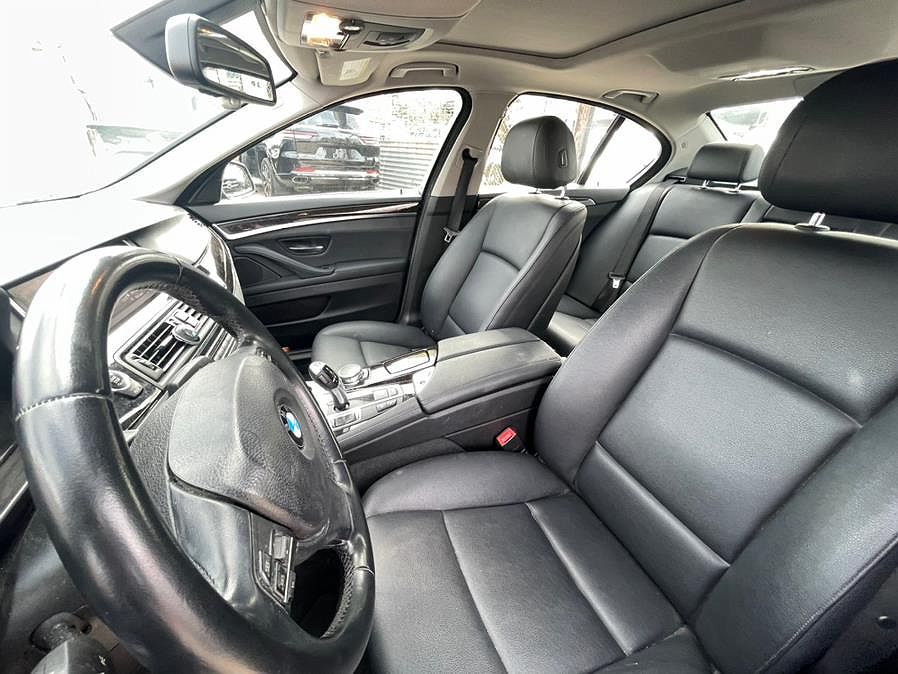 2015 BMW 5 Series 528i xDrive image 18