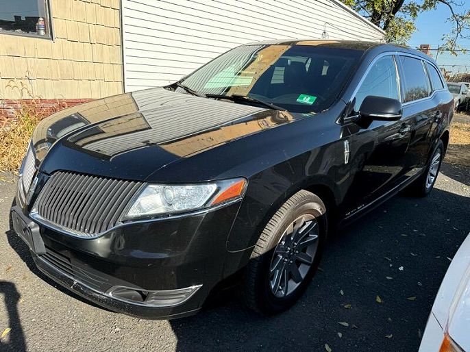 2016 Lincoln MKT