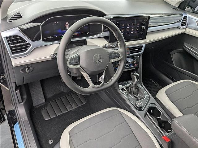 2025 Volkswagen Taos