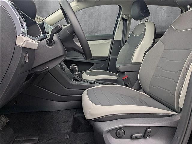 2025 Volkswagen Taos