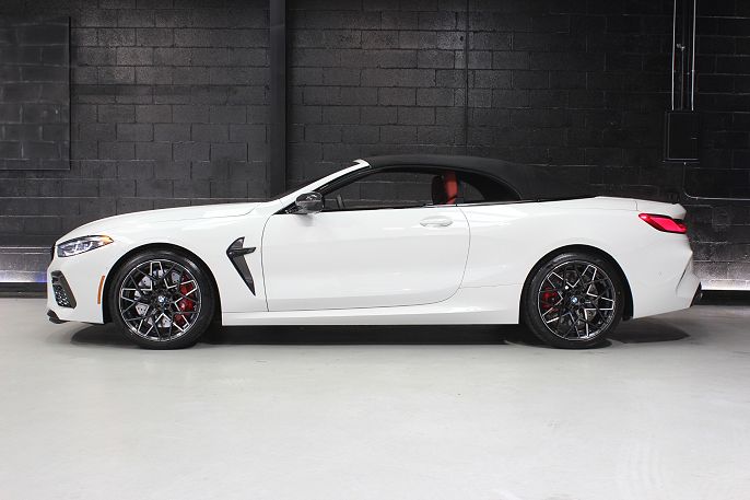 2025 BMW M8