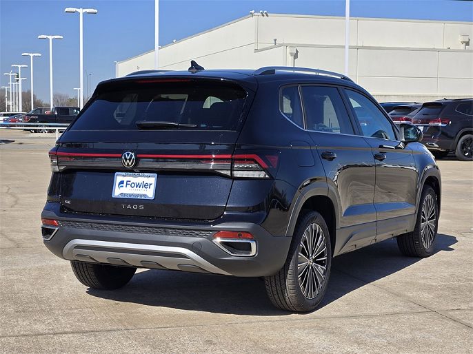 2025 Volkswagen Taos