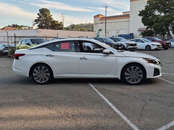 2025 Nissan Altima
