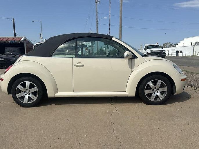 2006 Volkswagen New Beetle