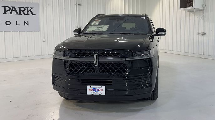 2025 Lincoln Navigator L