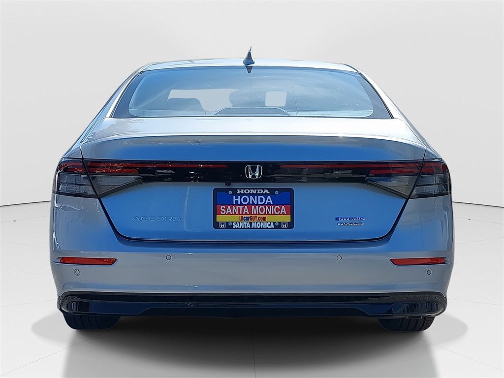2024 Honda Accord Touring image 5
