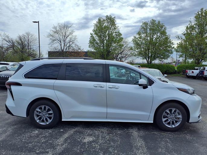 2023 Toyota Sienna