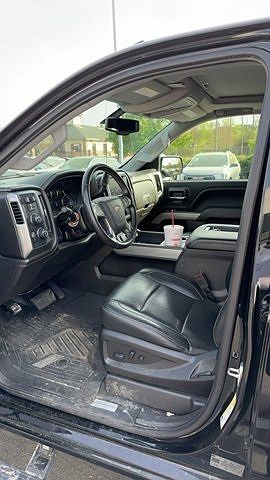 2018 Chevrolet Silverado 1500 LTZ image 2