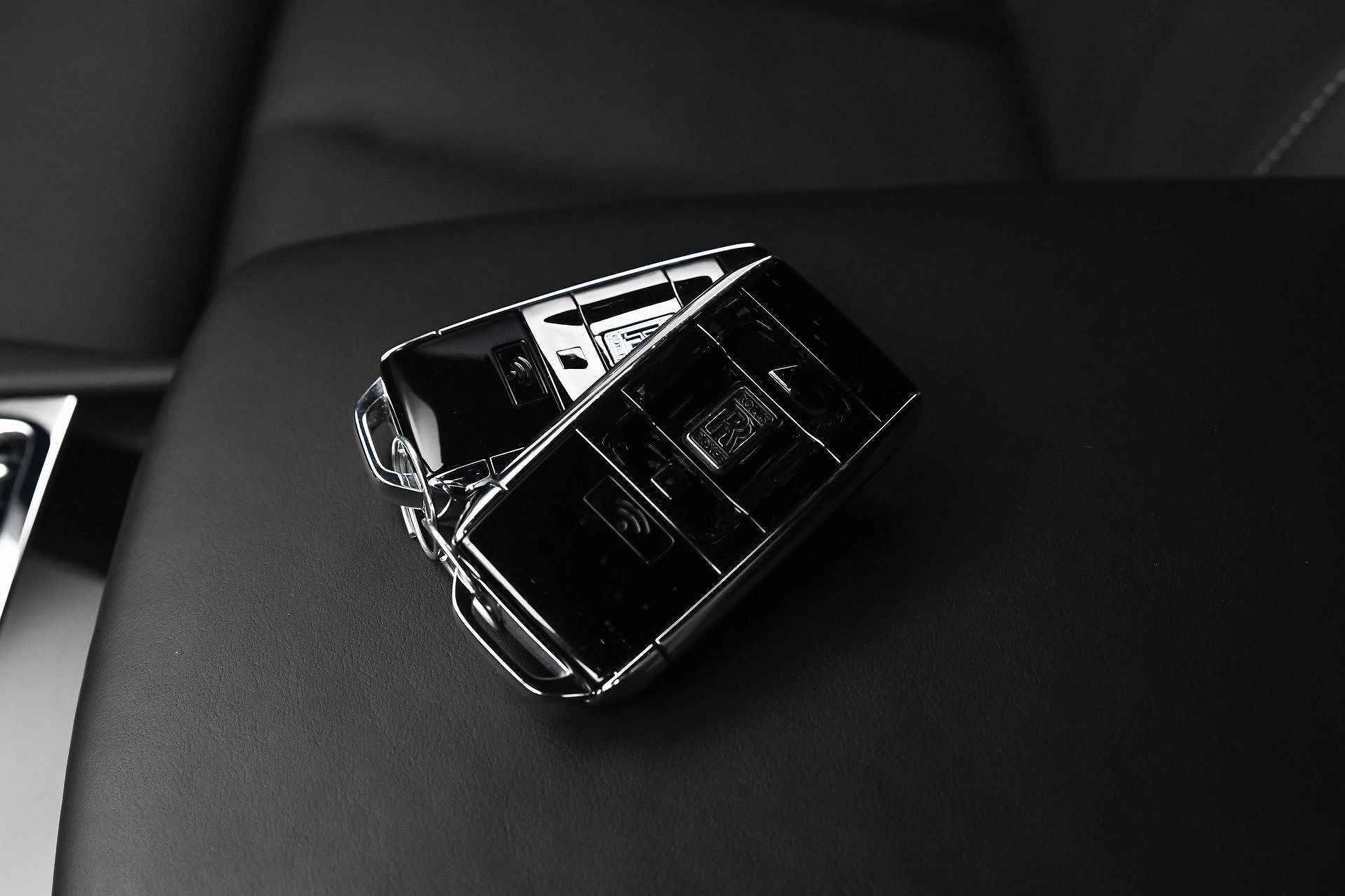 2023 Rolls-Royce Cullinan Black Badge image 21