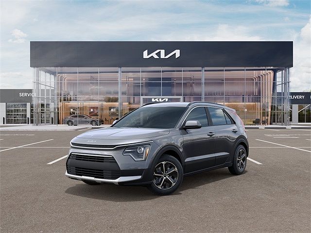 2024 Kia Niro LX image 0