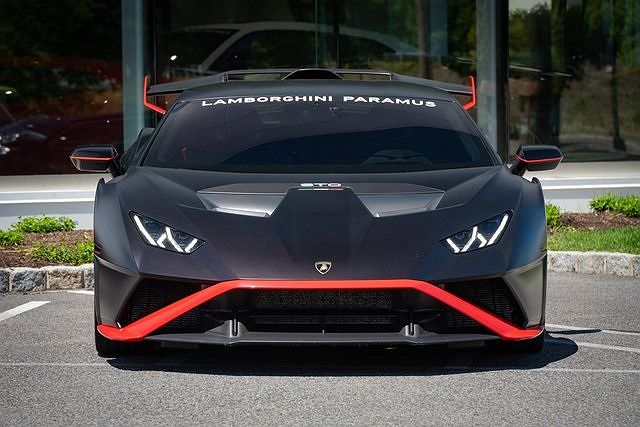 2021 Lamborghini Huracan STO image 4