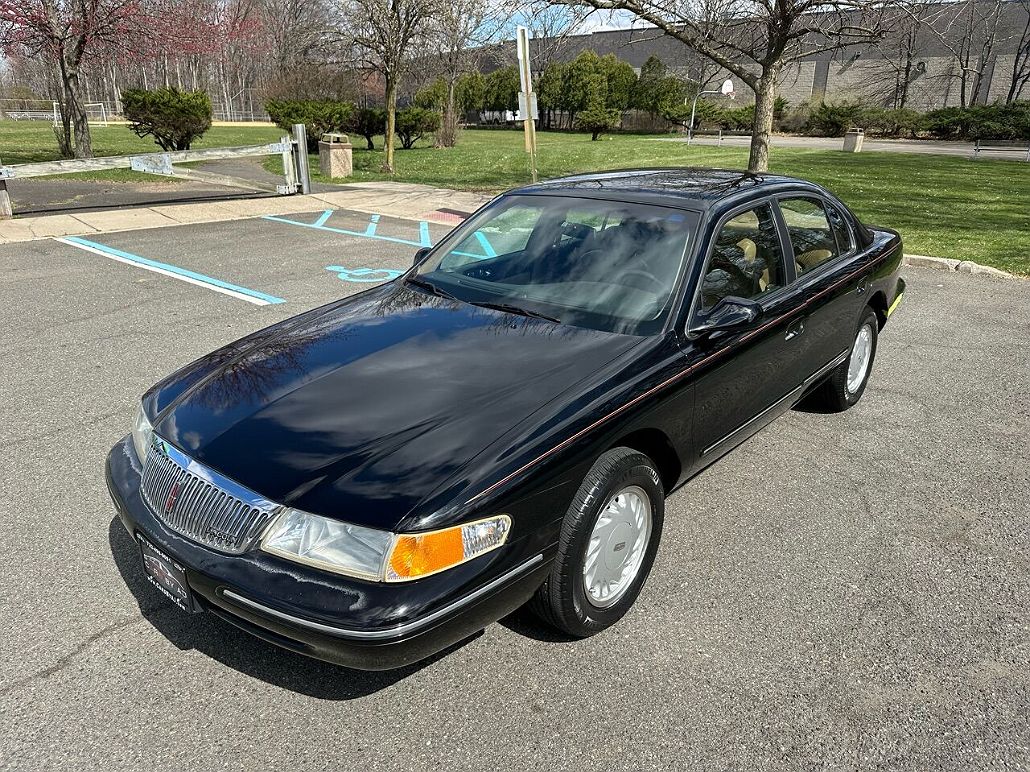 1995 Lincoln Continental Base image 2