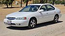 2001 Nissan Altima GXE image 1