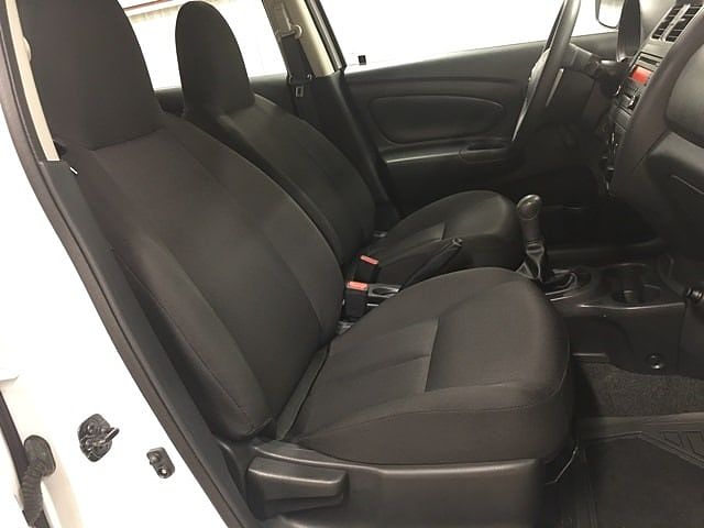 2017 nissan versa seat covers