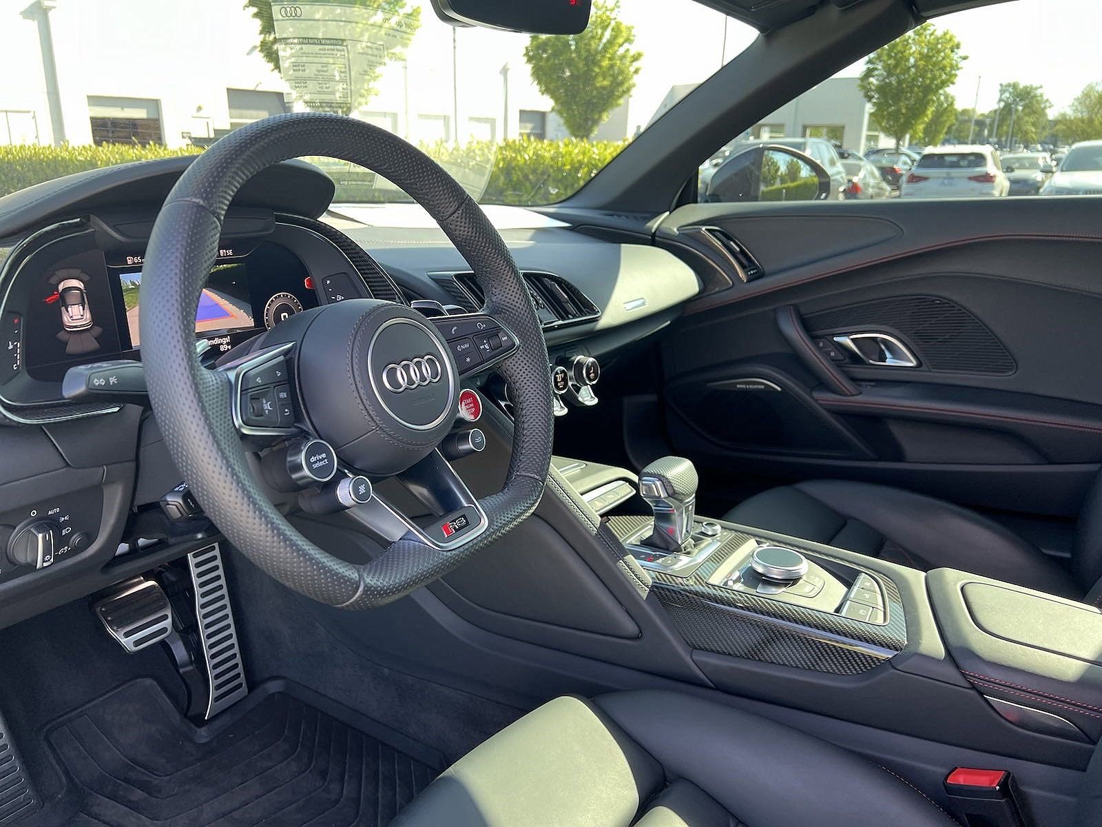 2023 Audi R8 5.2 image 15