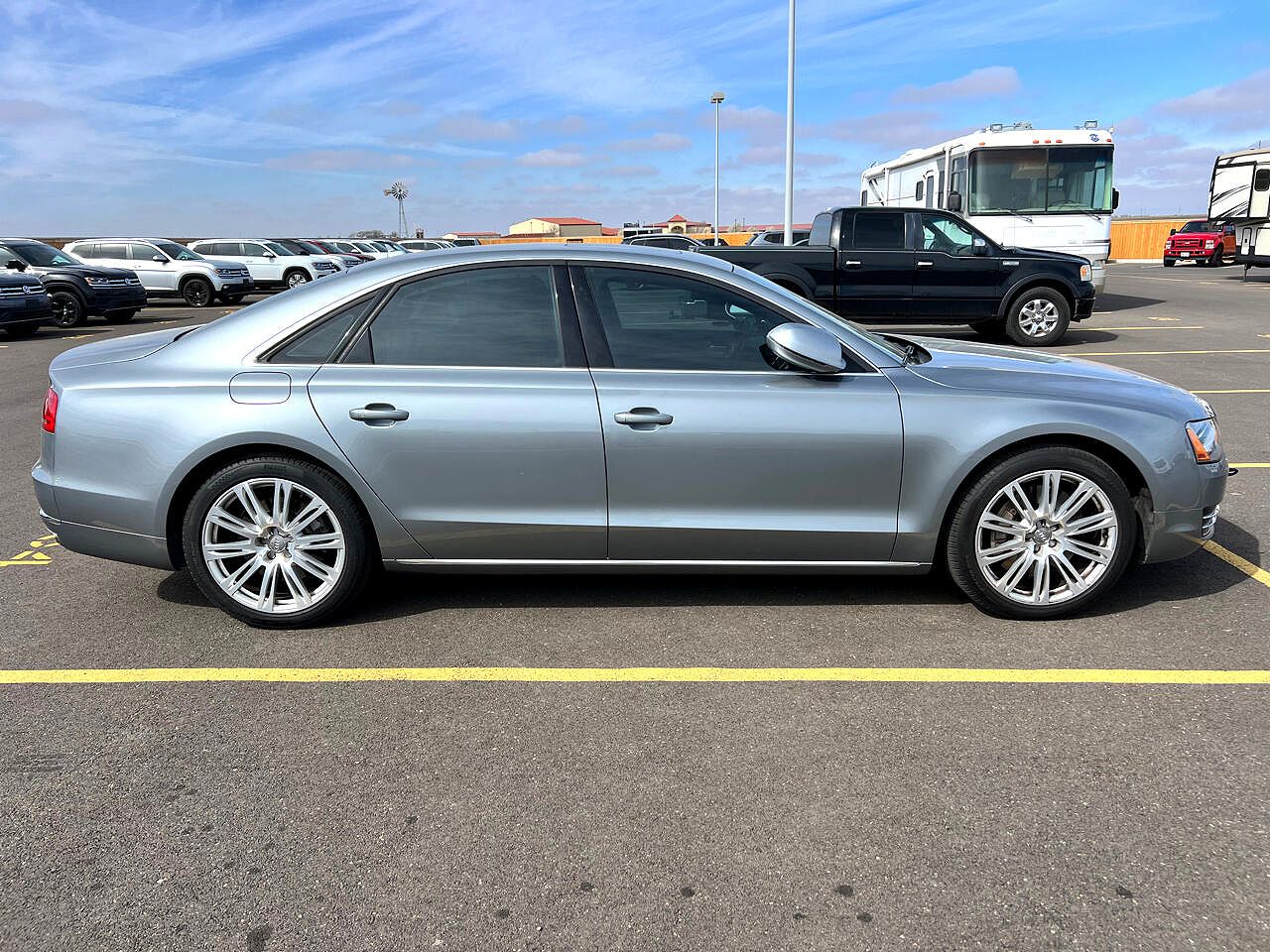 2014 Audi A8 null image 1
