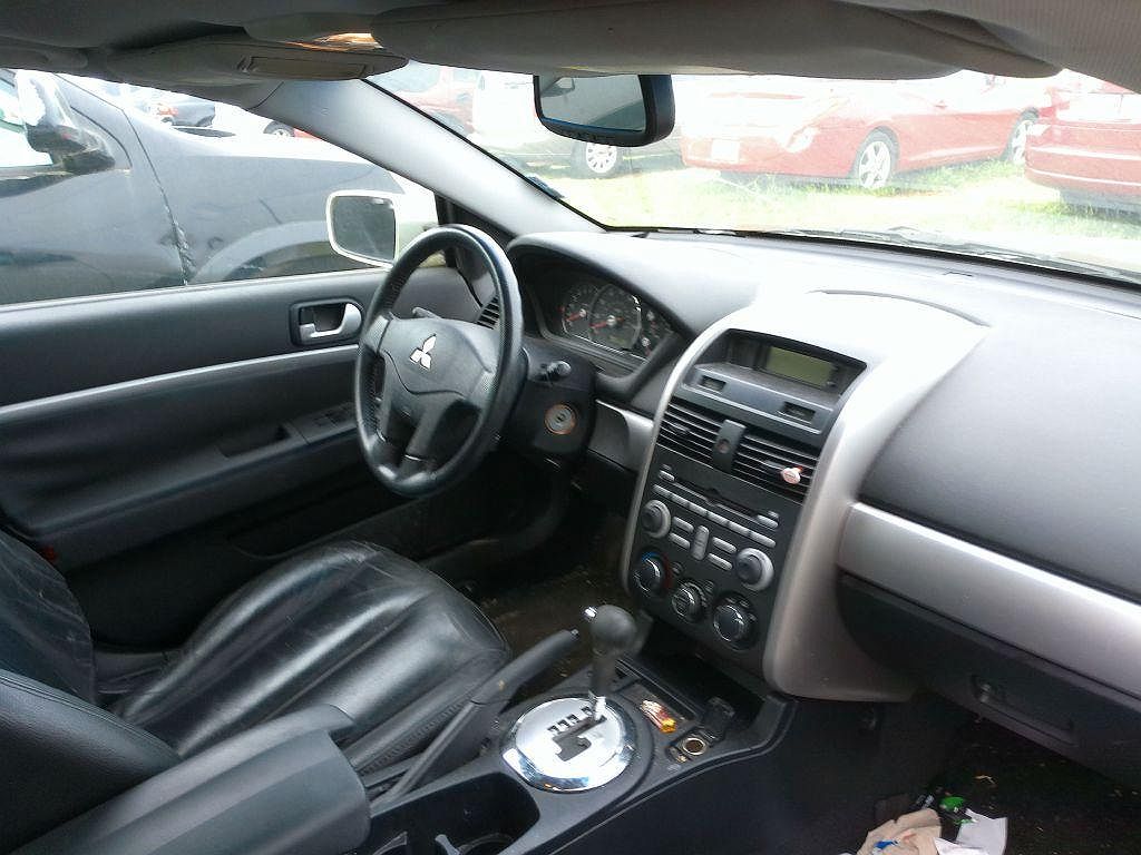2007 Mitsubishi Galant ES image 4