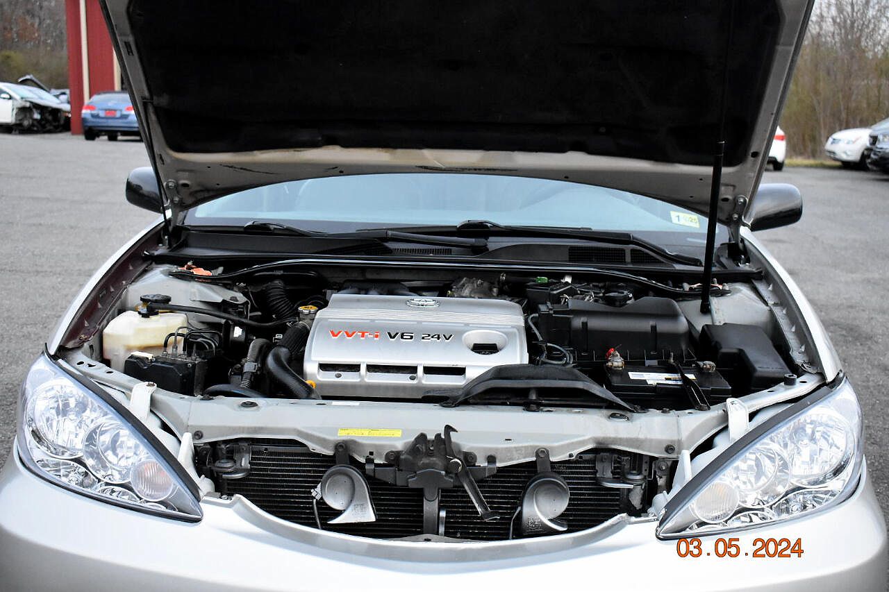 2005 Toyota Camry XLE image 27