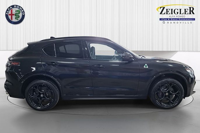 2024 Alfa Romeo Stelvio