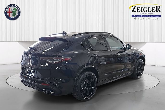 2024 Alfa Romeo Stelvio
