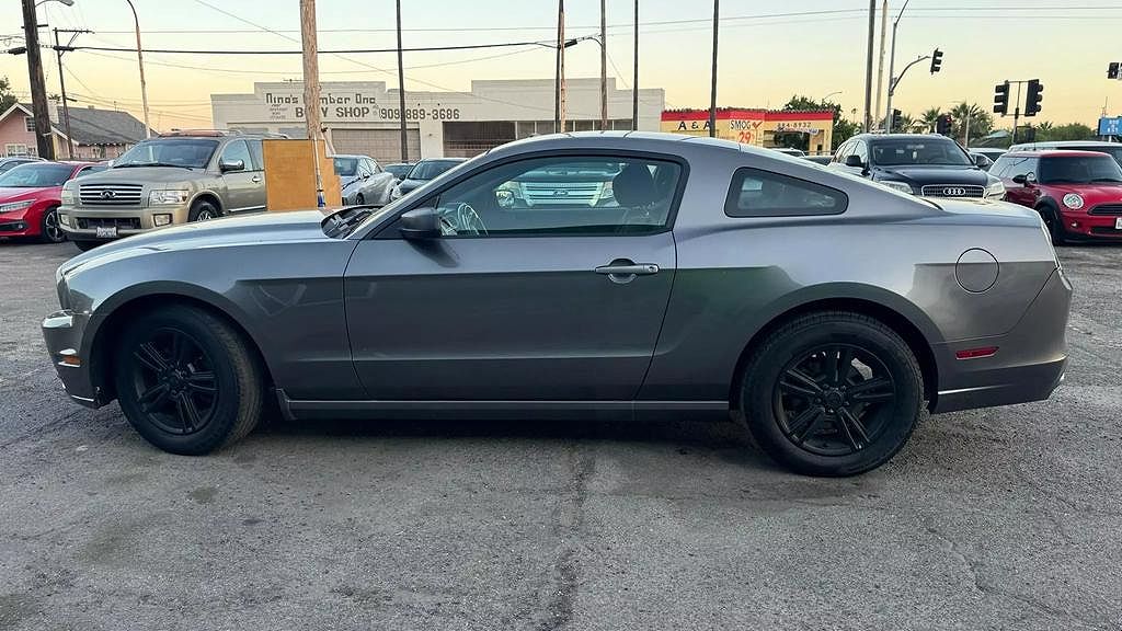 2014 Ford Mustang null image 3