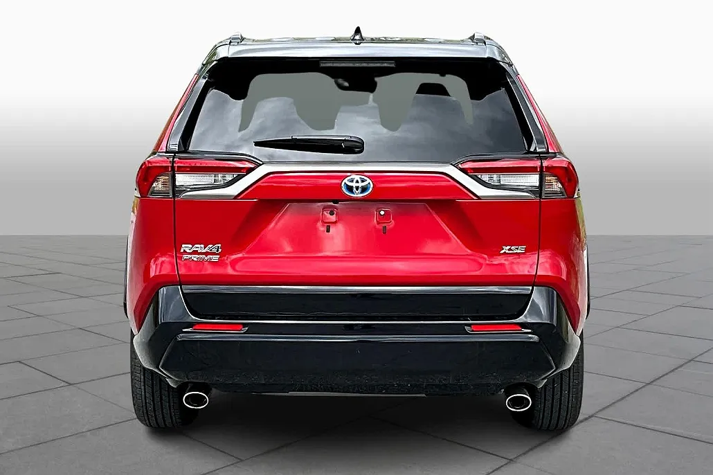 2022 Toyota RAV4 XSE image 3