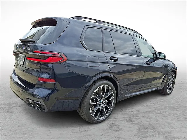 2025 BMW X7