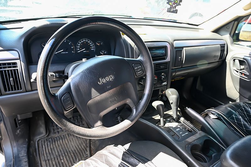 2000 Nissan Xterra SE image 26