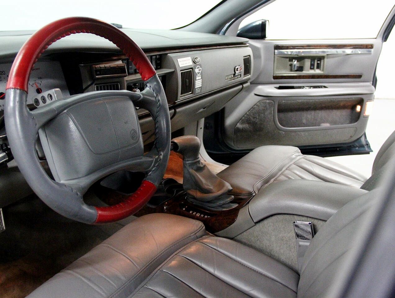 1994 Buick Roadmaster Base image 54