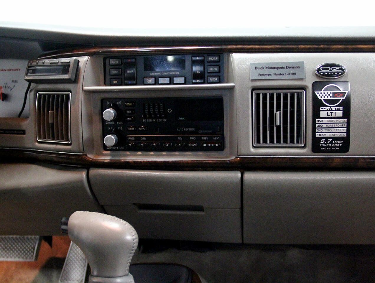 1994 Buick Roadmaster Base image 73