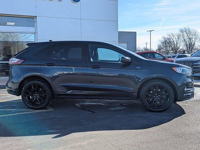2022 Ford Edge