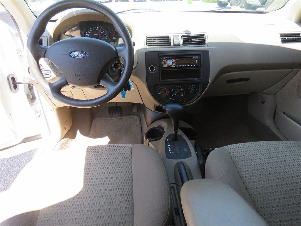 2007 Ford Focus S image 1