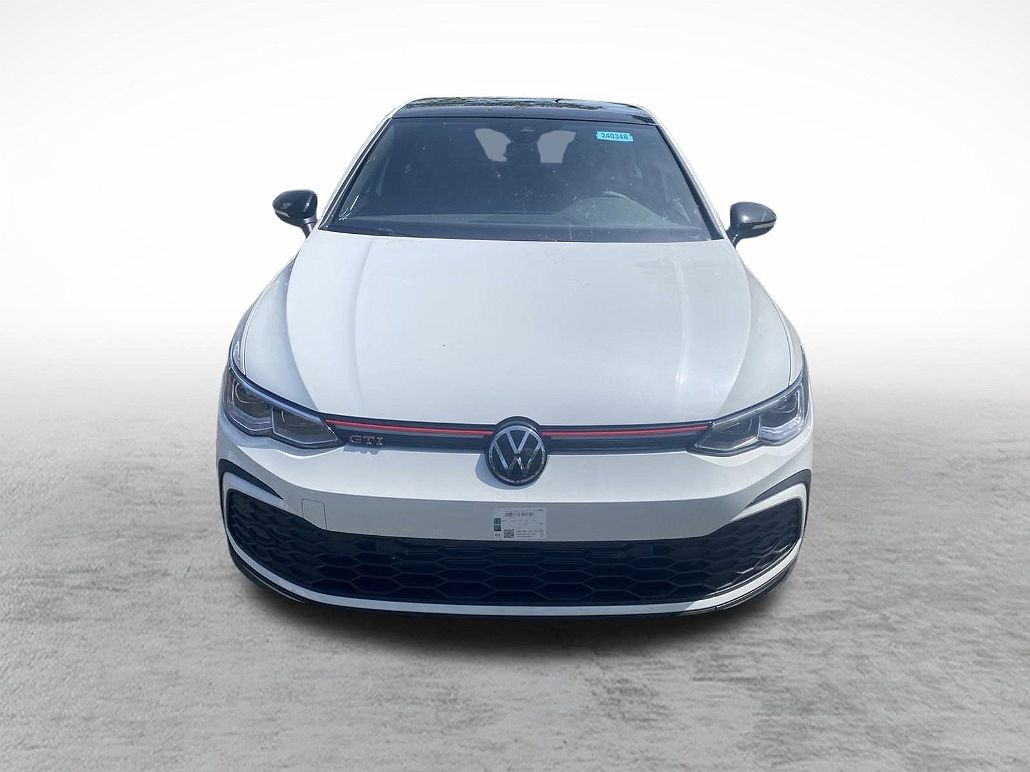 2024 Volkswagen Golf SE image 1