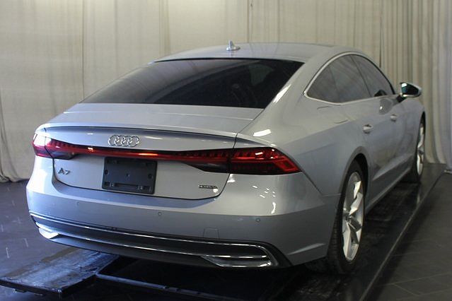 2022 Audi A7 Premium image 4