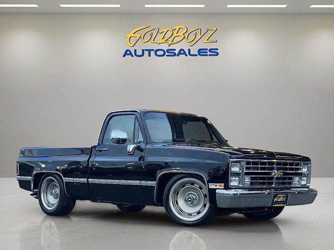 1987 Chevrolet R/V 10