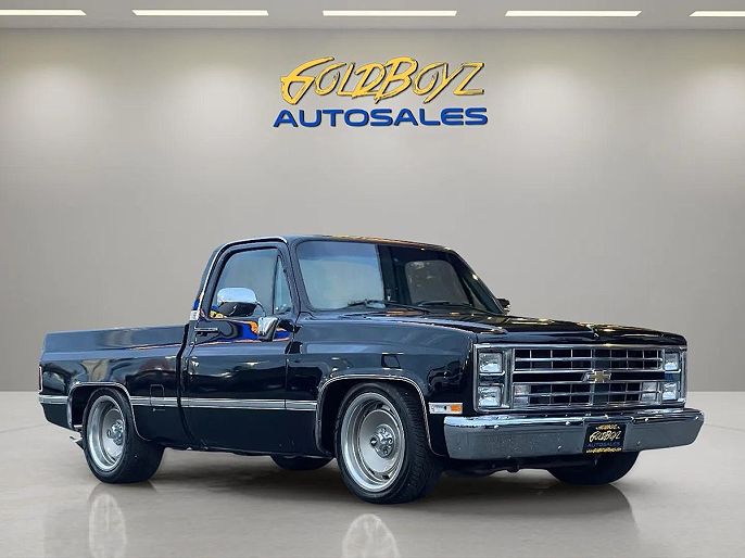 1987 Chevrolet R/V 10
