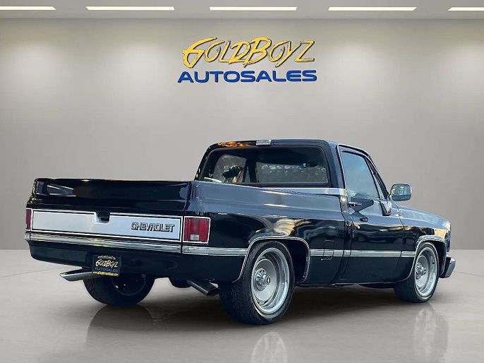 1987 Chevrolet R/V 10