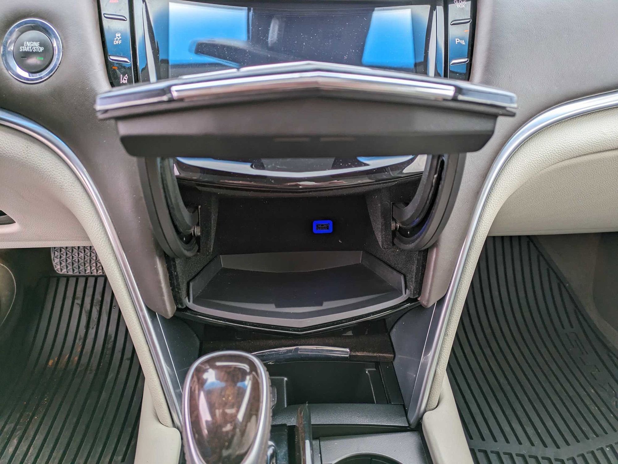 2015 Cadillac XTS Platinum image 16