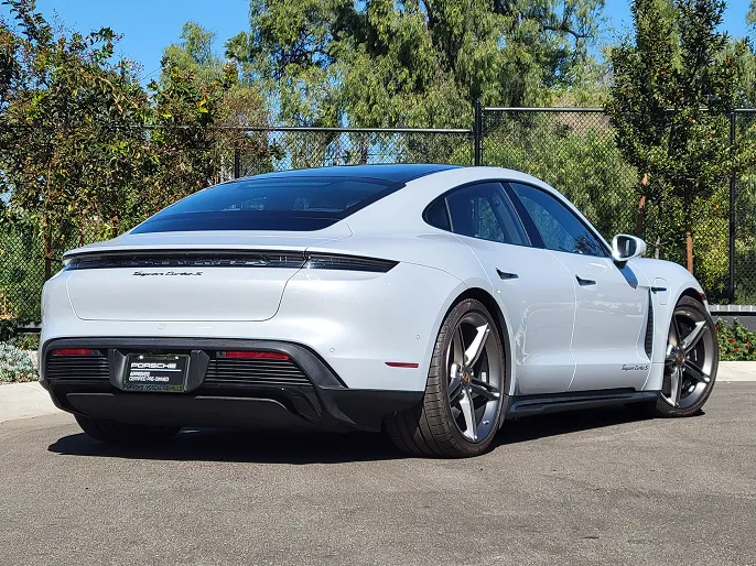 2023 Porsche Taycan