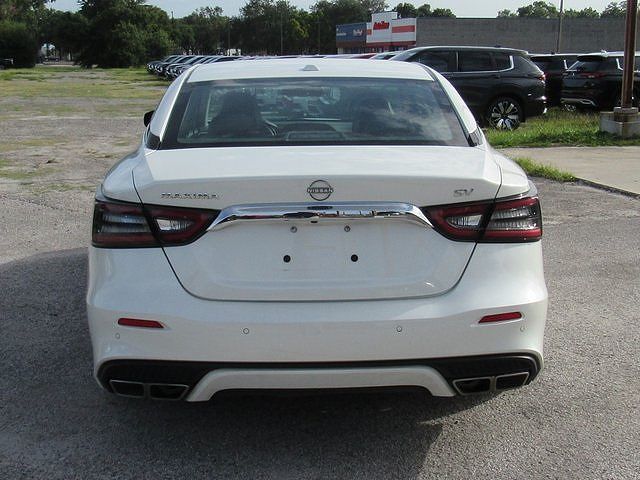 2023 Nissan Maxima