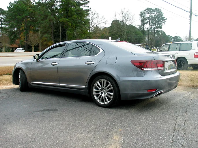 2013 Lexus LS
