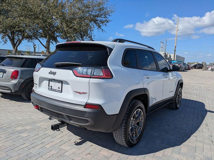 2020 Jeep Cherokee