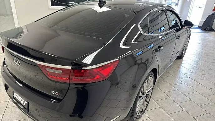 2017 Kia Cadenza