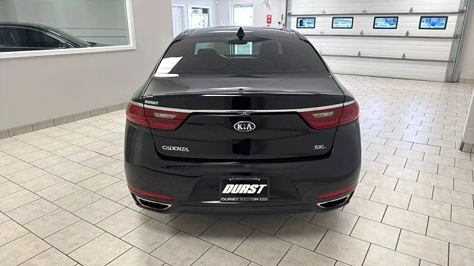2017 Kia Cadenza