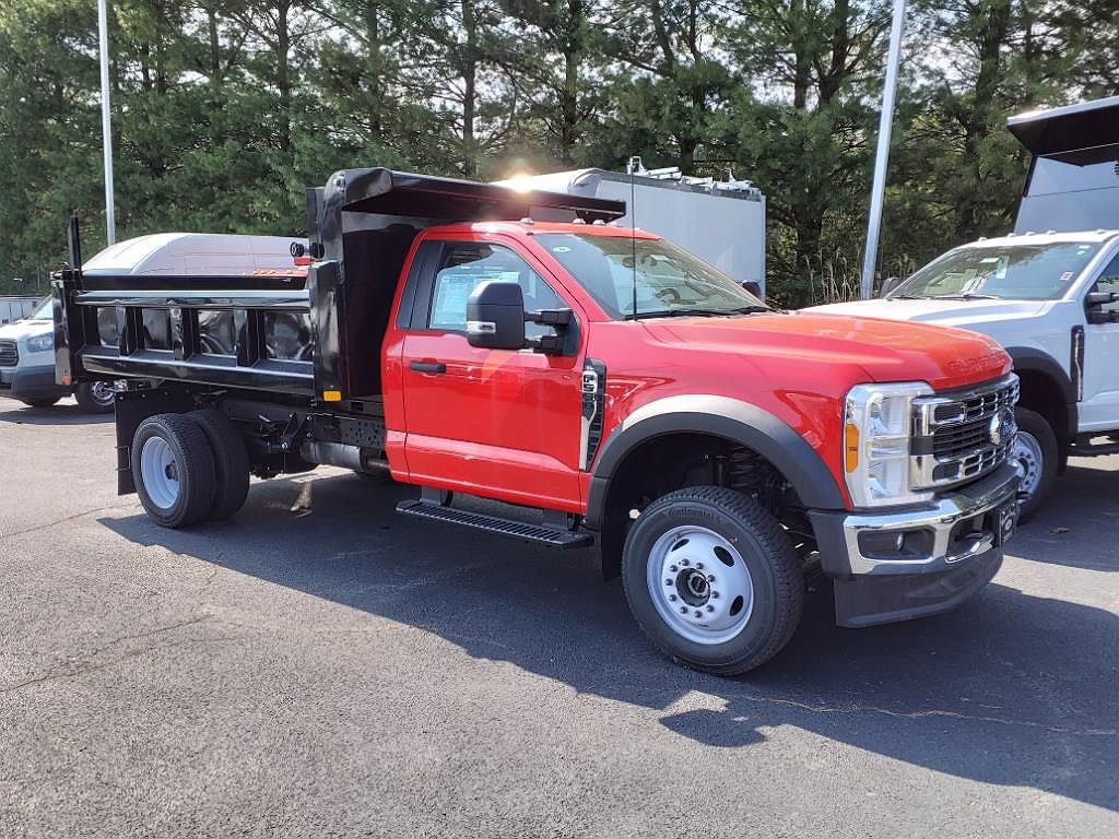 2023 Ford F-550 XL image 0