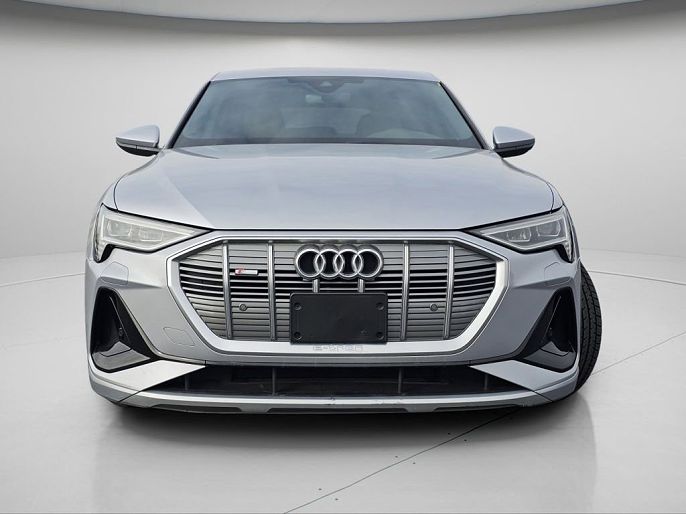 2022 Audi e-tron