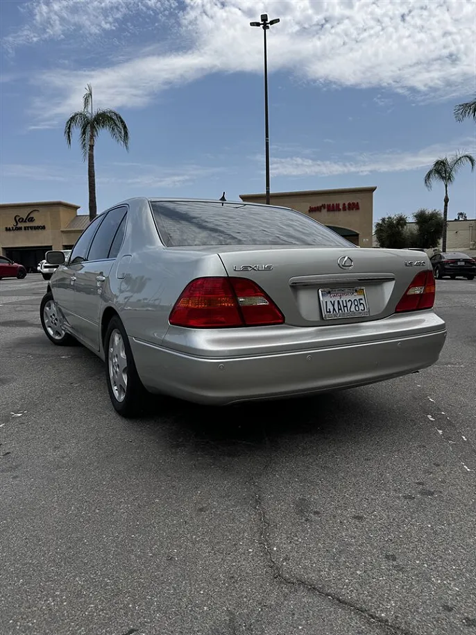 2002 Lexus LS