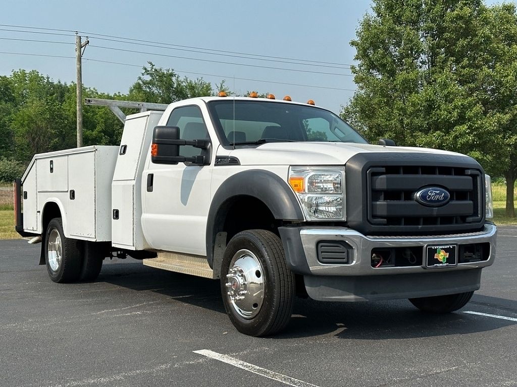 2014 Ford F-550 null image 1